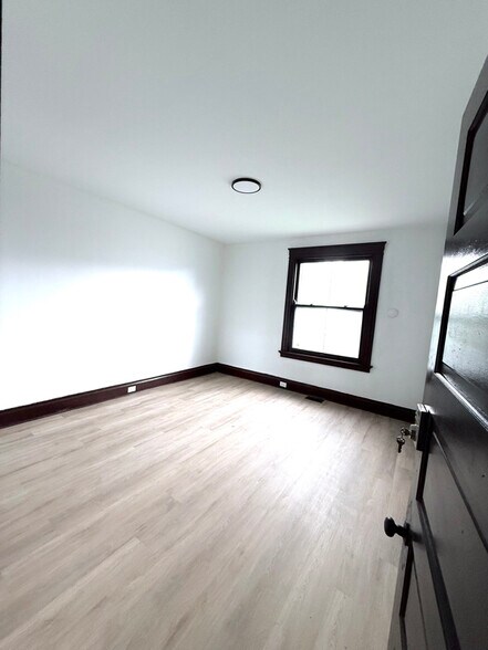 Building Photo - 2241 Burnet Ave