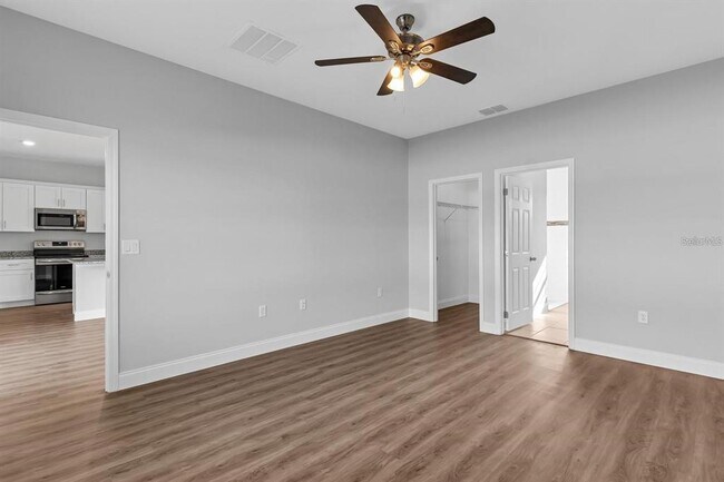 Building Photo - 10697 N Dragonis Dr