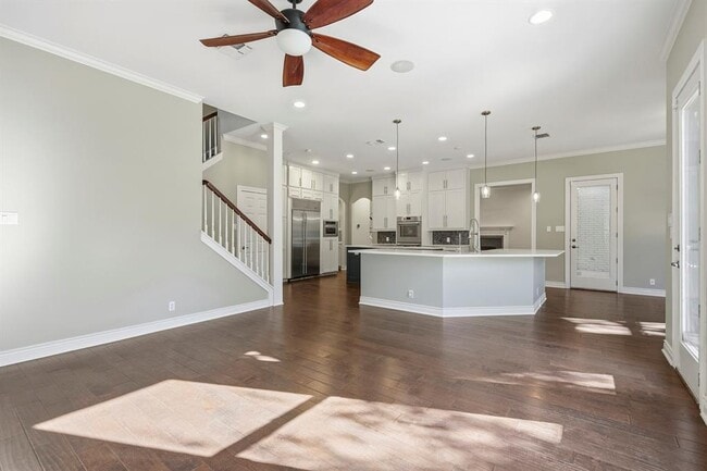 Building Photo - 1213 Grosvener Ct