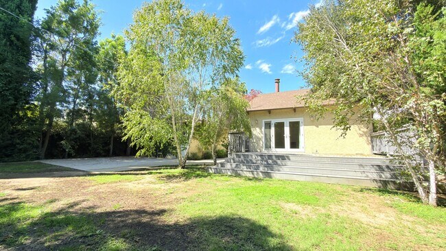 Building Photo - Spacious 4-Bedroom + Bonus Room Home with ...