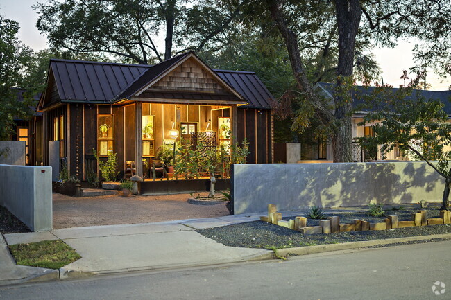 Building Photo - 1609 Willow St