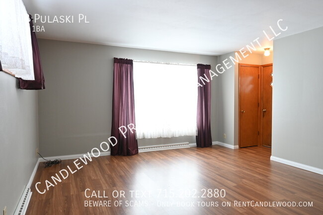 Building Photo - Pet Friendly 3 Bedroom Single Family Home ...