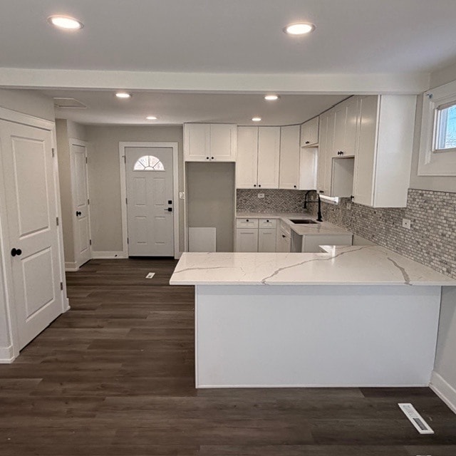 Building Photo - 16752 Artesian Ave