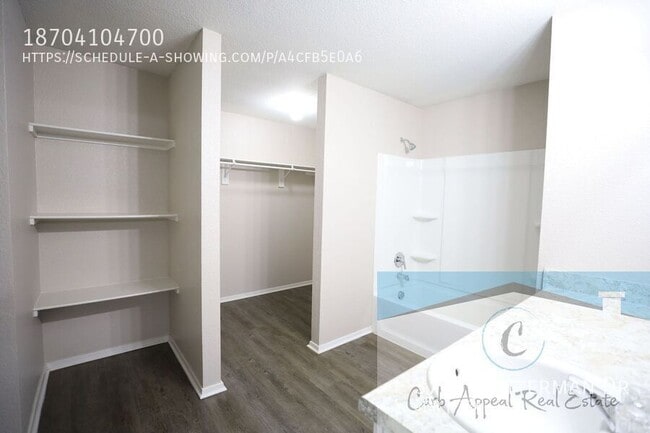 Building Photo - 3726 Glitterman Dr