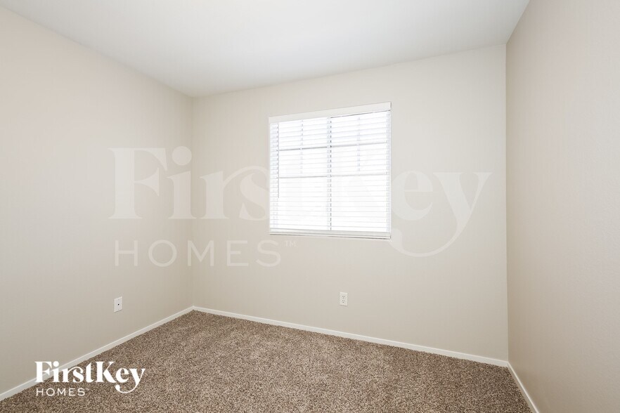 Building Photo - 5830 Brimstone Dr