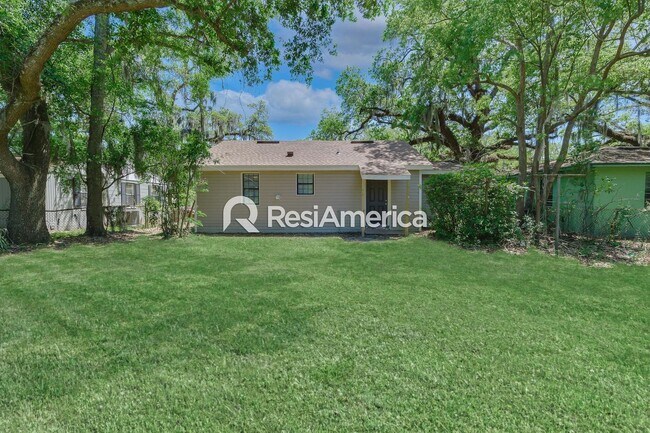 Building Photo - 3BR/1B home in Jacksonville