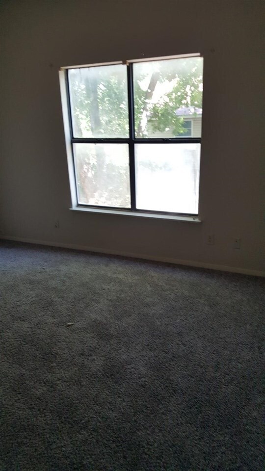 Building Photo - 210 SW 17th St