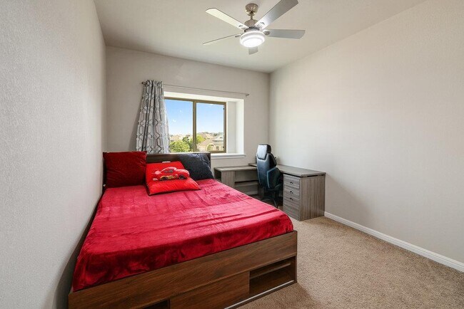Building Photo - 1136 Almeria Bend