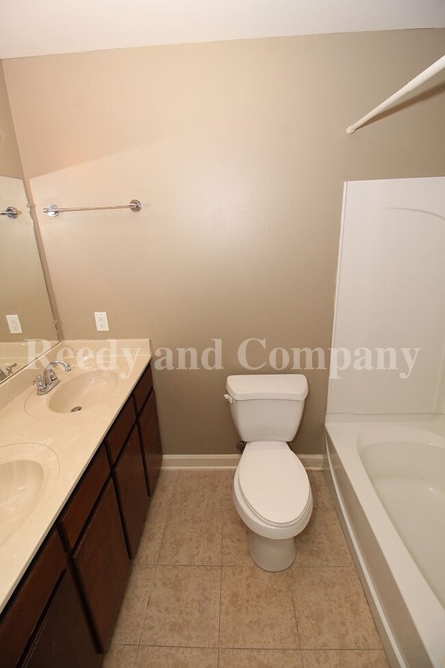 Building Photo - 8911 Rasco Hills Cove