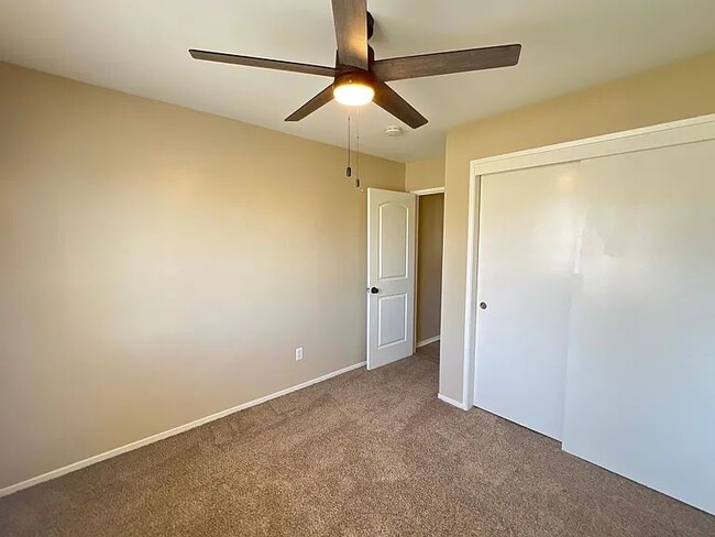 Building Photo - Come check out this beautiful 3 bedroom 2 bath home