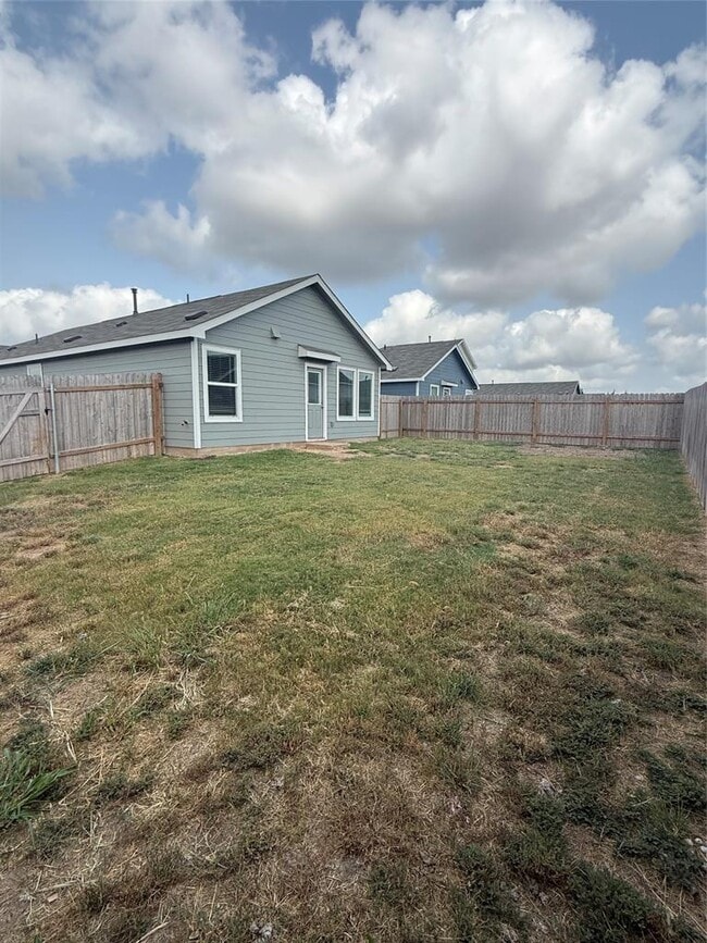 Building Photo - 2324 Dust Devil Dr