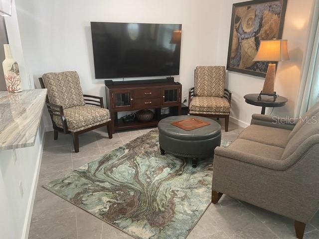 Building Photo - 1009 Sumner Blvd