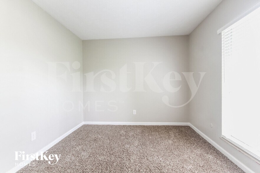 Building Photo - 8930 Ridgepointe Ct