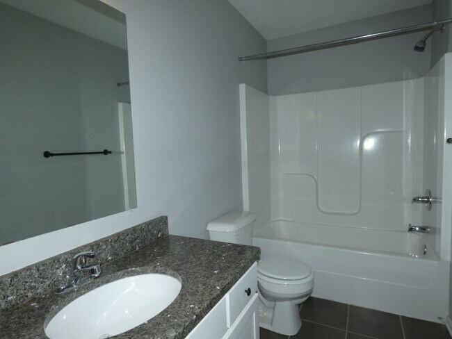 Building Photo - 9519 N Baltimore Ave