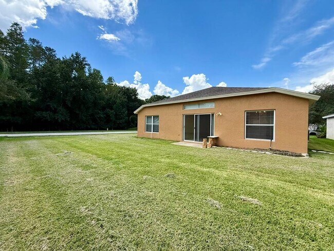Building Photo - 5855 Count Turf Ln
