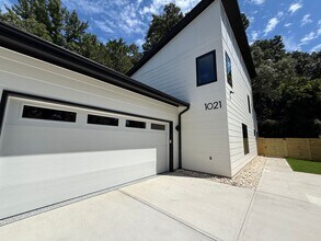 Building Photo - Brand New Luxury 3BD, 2.5BA Downtown Ralei...