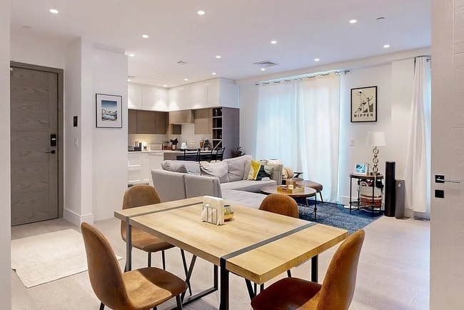 Building Photo - lnblok