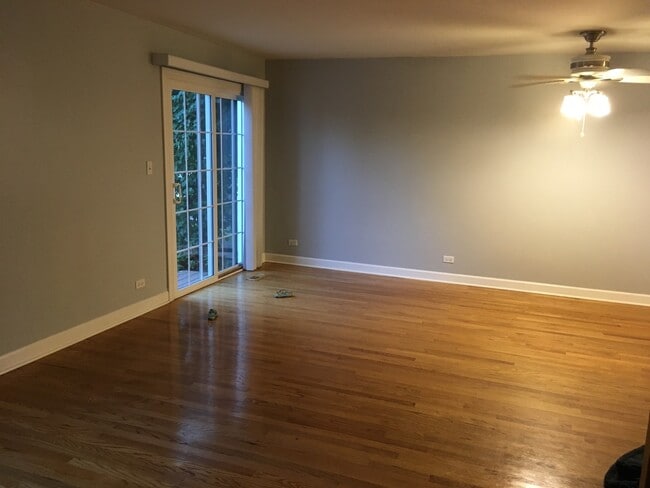 Building Photo - 1722 Ranchview Dr