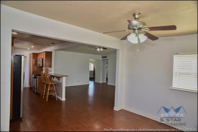 Building Photo - 3 bedroom in El Paso TX 79912