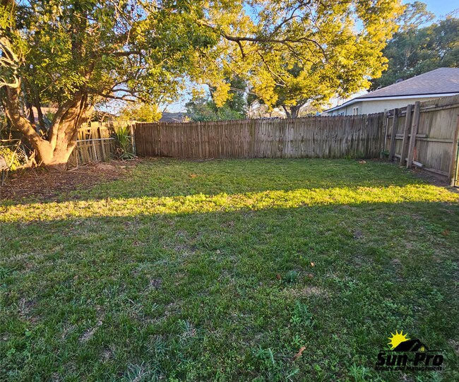 Building Photo - 5813 Spruce Creek Rd