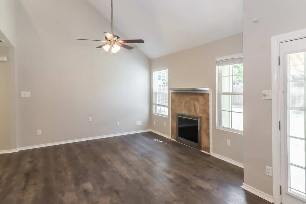 Building Photo - 2006 Andover Dr