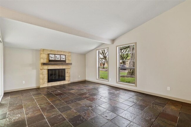 Building Photo - 5009 Pemberton Ln