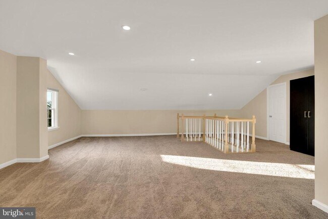 Building Photo - 805 31st St S