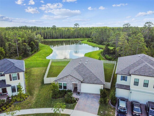 Building Photo - 9571 Little Bluestem Dr