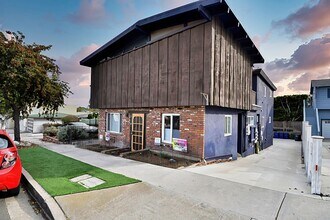 Building Photo - t864