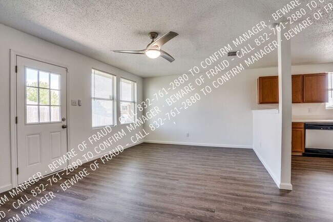 Building Photo - 616 Almandora Dr