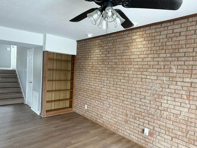 Building Photo - 1179 Tatesbrook Dr