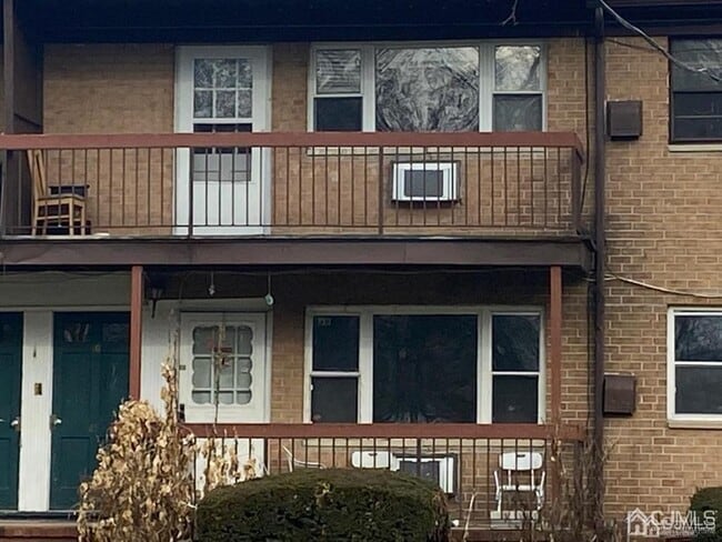 Building Photo - 55 Gill Ln