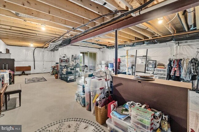 Building Photo - 312 Hammersmith Cir