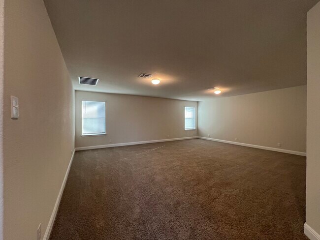 Building Photo - 207 Colorado Cyn