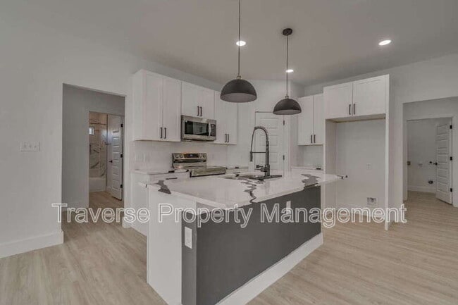 Building Photo - 3707 Penelope St