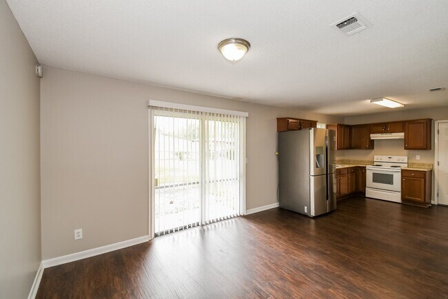 Building Photo - 5038 Locksley Ave