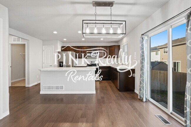 Building Photo - 10970 Rowley Dr