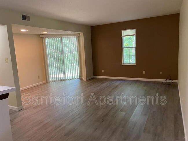 Building Photo - 5411 Haymeadow Ln
