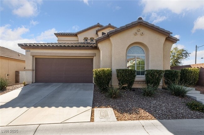 Building Photo - 10247 Blue Water Peak Ave
