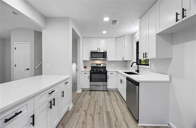 Building Photo - 2246 Hightrail Ct