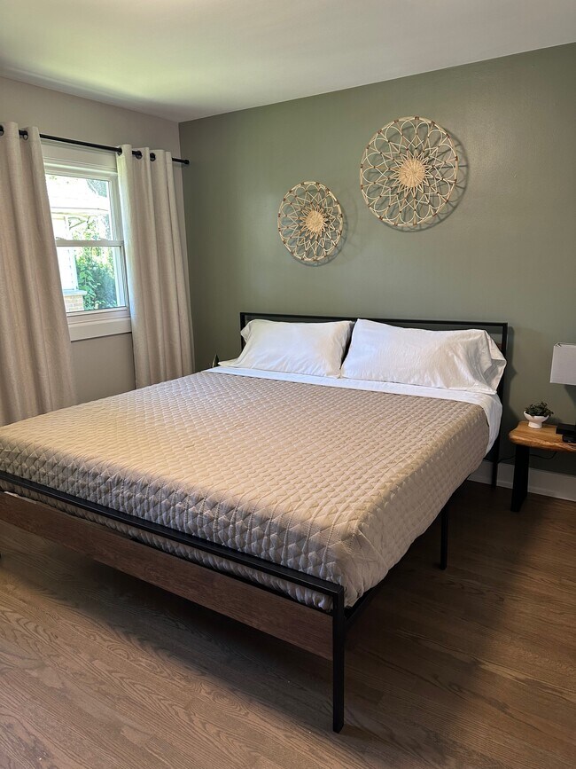 Building Photo - 2909 Flossmoor Rd