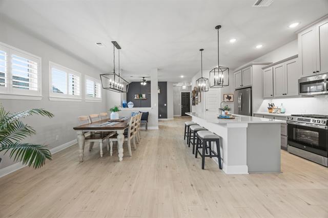 Building Photo - 2102 Clearwater Way