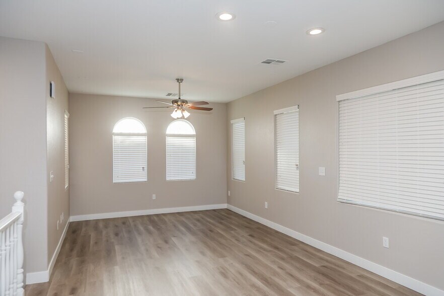 Building Photo - 9552 Scorpion Track Ct