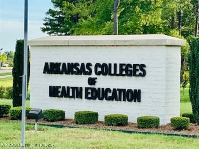 Building Photo - 6821 Veterans Ave