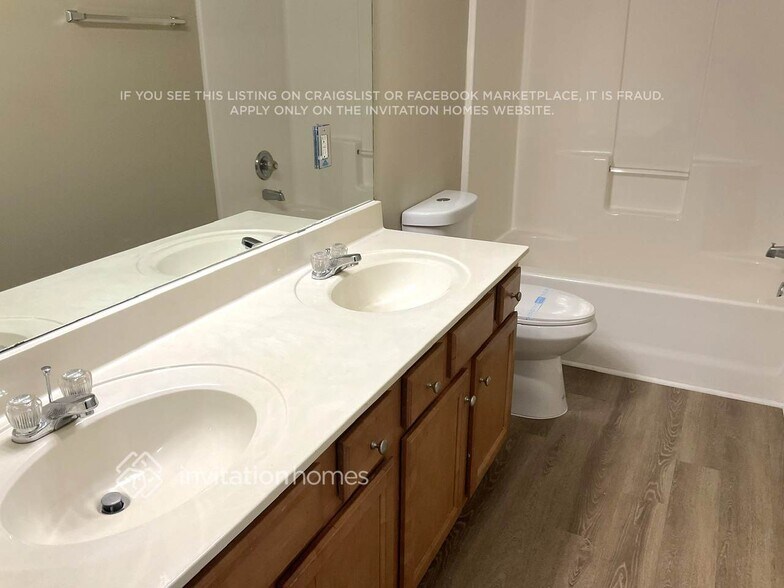 Building Photo - 69 Richmond Way