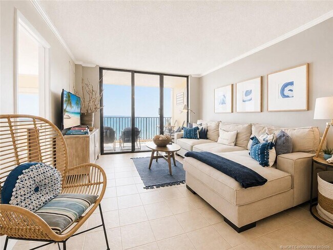 Building Photo - 7380 S Ocean Dr