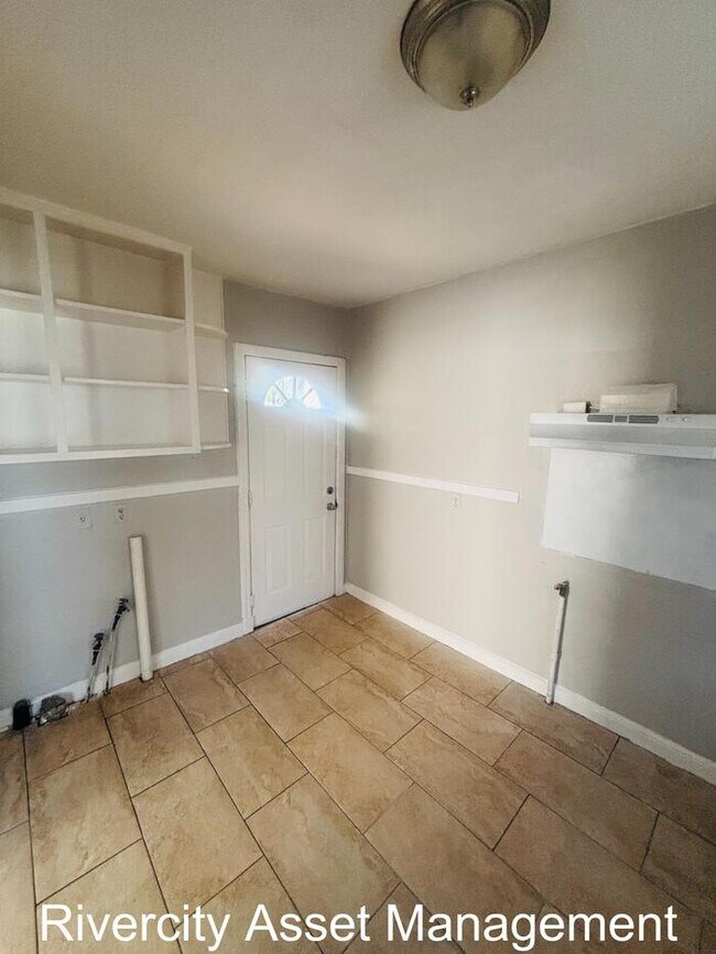 Building Photo - Spacious and Beautiful Renovated Home In Nutbush Area!!