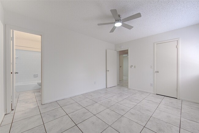 Building Photo - 21419 Park Orchard Dr