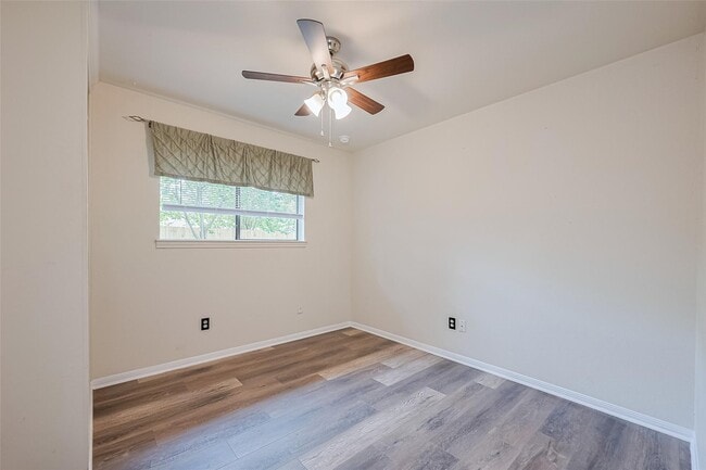 Building Photo - 2762 Foliage Green Dr