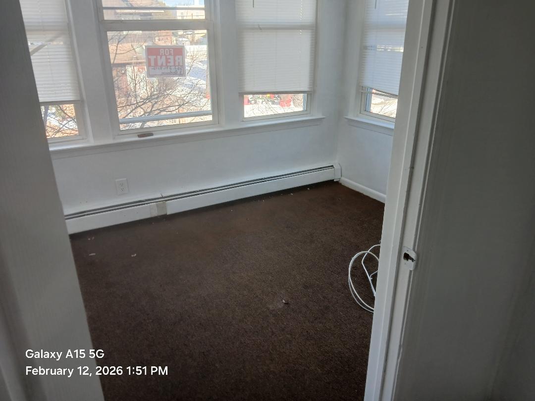 Building Photo - 158 Seeley Ave